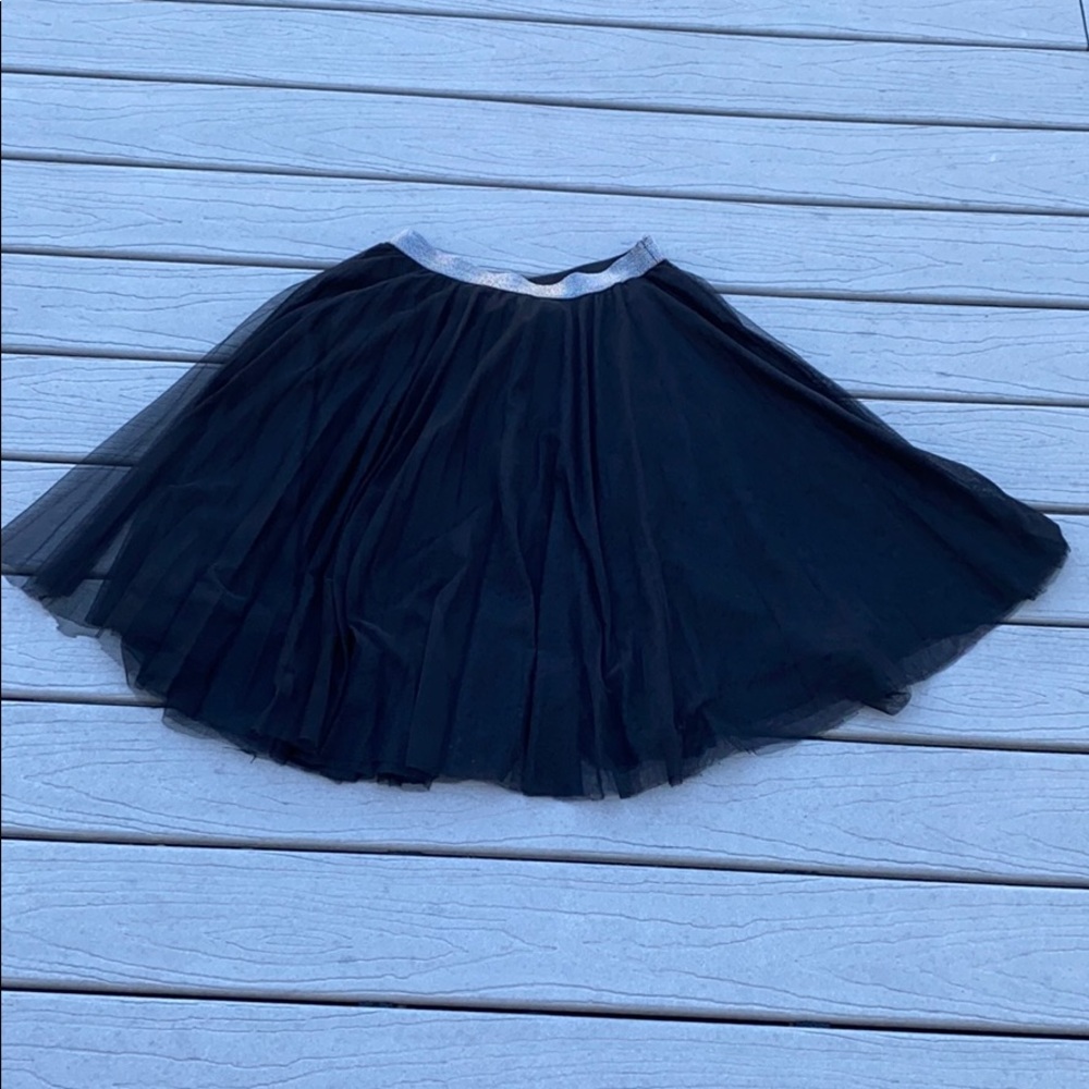 Black long skirt